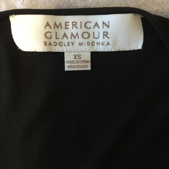 NWOT BADGLEY MICHKA BLACK SEQUINS TUNIC/TOP XS - Picture 6 of 8